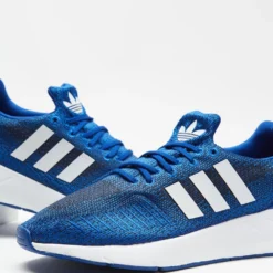 New ❤️ Adidas Originals Swift Run 22 - Men's Team Royal Blue, Footwear White & Legend Ink 🔥 -Mens Shoes Shop http3A2F2Fstatic.theiconic.com .au2Fp2Fadidas originals 0816 3150741 5