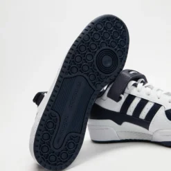 Brand new 🌟 Adidas Originals Forum Low - Unisex White & Shadow Navy ✨ -Mens Shoes Shop http3A2F2Fstatic.theiconic.com .au2Fp2Fadidas originals 2218 9940741 3