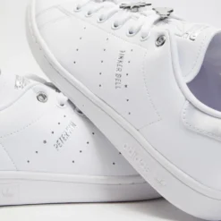 Promo ✨ Adidas Originals Stan Smith x Tinkerbell - Unisex Cloud White, Silver Metallic & Scarlet ❤️ -Mens Shoes Shop http3A2F2Fstatic.theiconic.com .au2Fp2Fadidas originals 3051 4414821 4