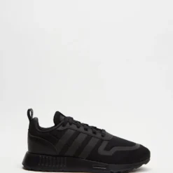 Brand new ✨ Adidas Originals Multix - Unisex Core Black, Core Black & Carbon ⭐