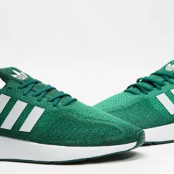 Top 10 🔔 Adidas Originals Swift Run 22 - Men's Collegiate Green, Footwear White & Bold Green 🔥 -Mens Shoes Shop http3A2F2Fstatic.theiconic.com .au2Fp2Fadidas originals 8031 7940741 5