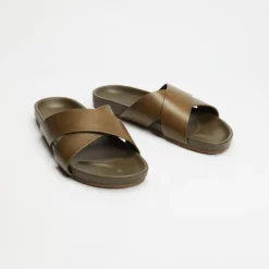 New ⌛ AERE Brunswick Leather Slides Khaki 👍