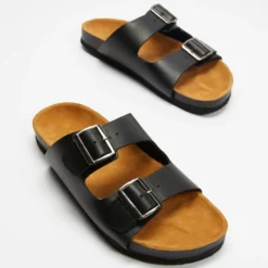 Brand new 👍 AERE Two Strap Buckle Leather Sandals Black 💯