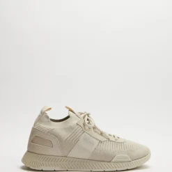 Best deal ⭐ BOSS Titanium Runners Black 🔥