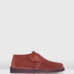 Hot Sale 🛒 Clarks Originals Desert Trek (M) Burgundy 😀