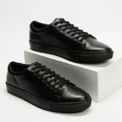 Brand new 🥰 Double Oak Mills Meadows Leather Sneakers Black 🛒