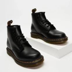 New ❤️ Dr Martens 101 Smooth 6-Eye Boots - Unisex Black Smooth ✨