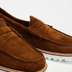 Cheap 💯 G. H. Bass & Co. Weejun 90s Larson Suede Loafers Mid Brown Suede ❤️ -Mens Shoes Shop http3A2F2Fstatic.theiconic.com .au2Fp2Fg h bass co 7319 7711231 4