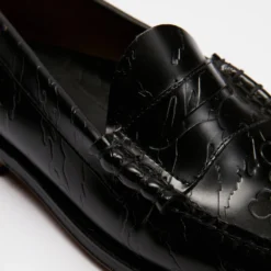 Budget ✔️ G. H. Bass & Co. x Maharishi Weejun Larson Embossed Loafers Black Leather 🤩 -Mens Shoes Shop http3A2F2Fstatic.theiconic.com .au2Fp2Fg h bass co 8095 2574421 3
