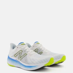 Hot Sale 👍 New Balance Fresh Foam X Vongo v5 (Standard) - Men's White ⌛