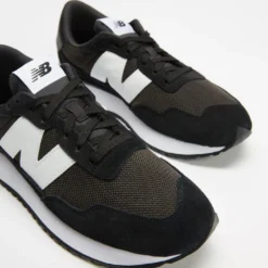 Deals 😀 New Balance Classics 237 - Unisex Black 🎉 -Mens Shoes Shop http3A2F2Fstatic.theiconic.com .au2Fp2Fnew balance classics 6486 9306721 4