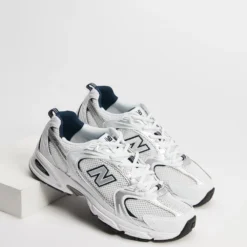 Deals 🎉 New Balance Classics 530 - Unisex White 🛒 -Mens Shoes Shop http3A2F2Fstatic.theiconic.com .au2Fp2Fnew balance classics 9004 6196421 4