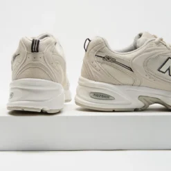 Top 10 😀 New Balance Classics 530 - Unisex Moonbeam & Sea Salt ⭐ -Mens Shoes Shop http3A2F2Fstatic.theiconic.com .au2Fp2Fnew balance classics 9501 9844531 3