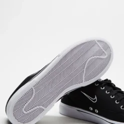 Outlet ❤️ Nike Retro GTS - Men's Black & White ⌛ -Mens Shoes Shop http3A2F2Fstatic.theiconic.com .au2Fp2Fnike 4781 3030121 3