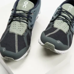 Discount 🎉 On Running Cloud - Men's Lead Black 😉 -Mens Shoes Shop http3A2F2Fstatic.theiconic.com .au2Fp2Fon running 6484 9767031 4