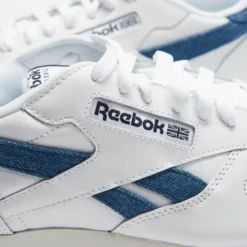 Brand new 🤩 Reebok Classic Leather Shoes - Unisex Footwear White, Chalk & Vector Navy 🛒 -Mens Shoes Shop http3A2F2Fstatic.theiconic.com .au2Fp2Freebok 3581 5030911 4
