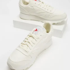 Flash Sale ✨ Reebok Classic Leather Grow - Unisex Chalk, Chalk & Chalk 😍 -Mens Shoes Shop http3A2F2Fstatic.theiconic.com .au2Fp2Freebok 5714 2534821 4