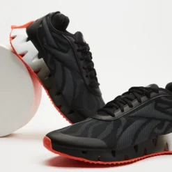 Wholesale 🔔 Reebok Zig Dynamic 3.0 - Men's Black, White, Essential Blue & Dynamic Red 👏 -Mens Shoes Shop http3A2F2Fstatic.theiconic.com .au2Fp2Freebok 9812 2312641 5