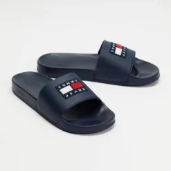 Promo 🔥 Tommy Hilfiger Corduroy Tommy Badge Pool Sides - Men's Twilight Navy 😍