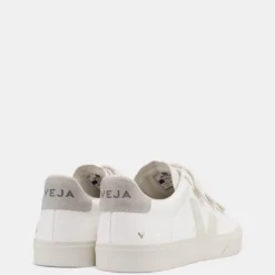 Brand new 🎉 Veja Recife - Unisex Extra-White Pierre Natural Chromefree Leather ✨ -Mens Shoes Shop http3A2F2Fstatic.theiconic.com .au2Fp2Fveja 9623 0298421 3